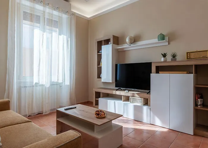 Guesthost - Appiolatino Apartment